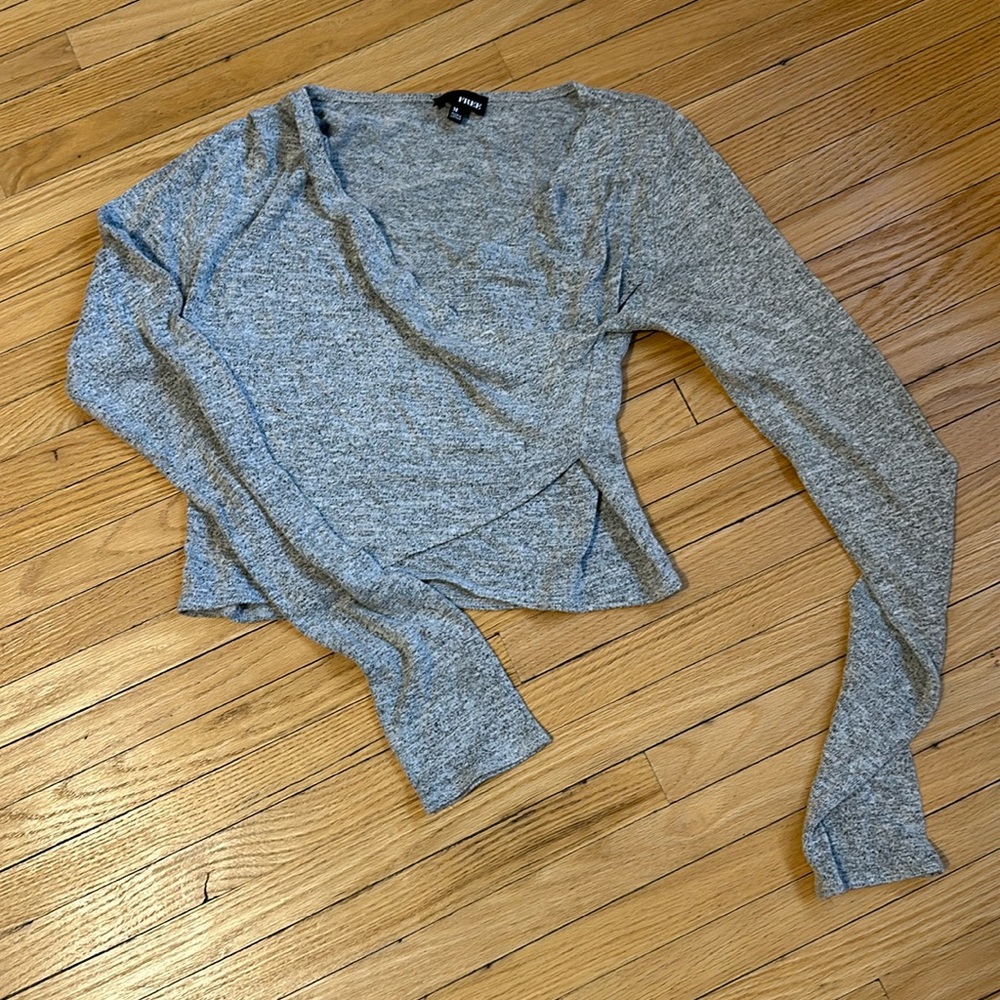 Wilfred Free crop wrap top.